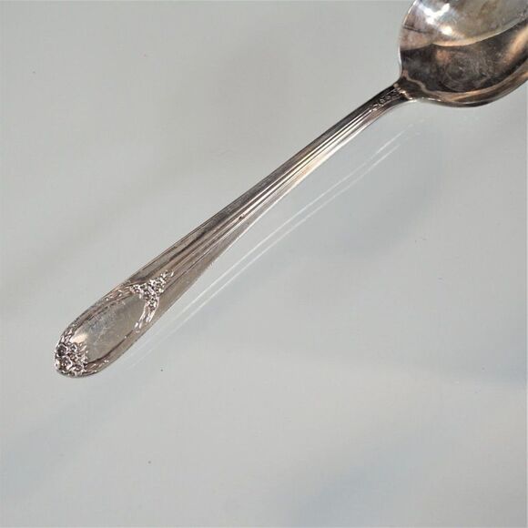 Rogers & Bro 1937 RAPTURE GARLAND Pattern Soup Spoon Reinforced Plate IS - Picture 5 of 7